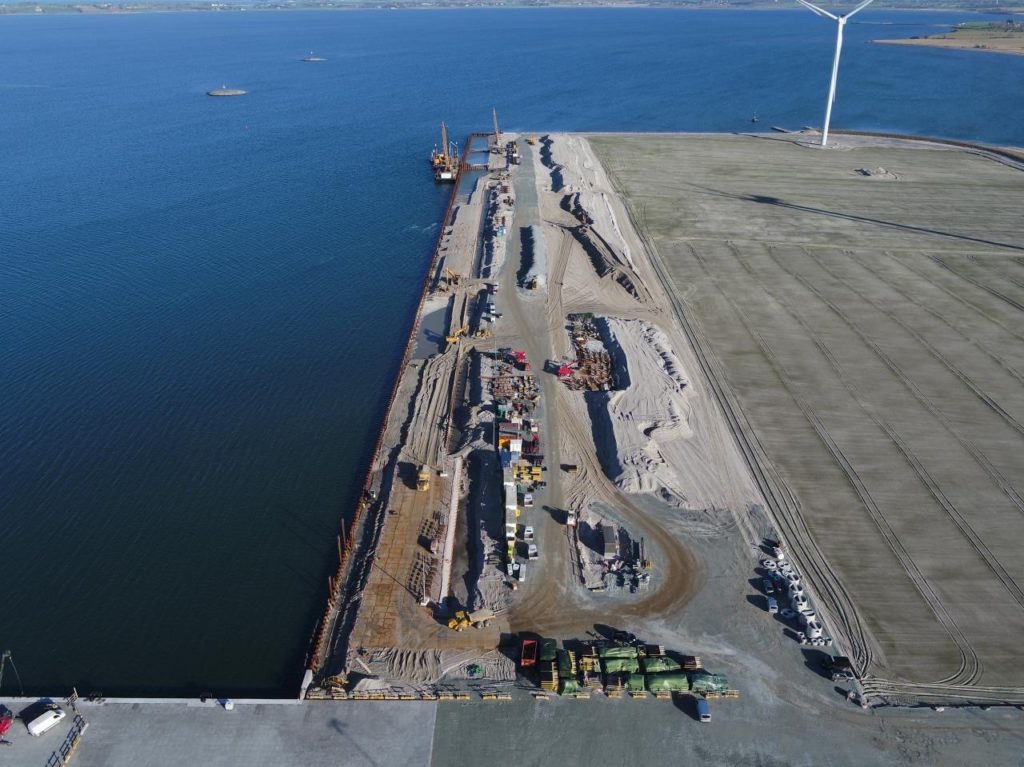 Lindø, Havneudvidelse